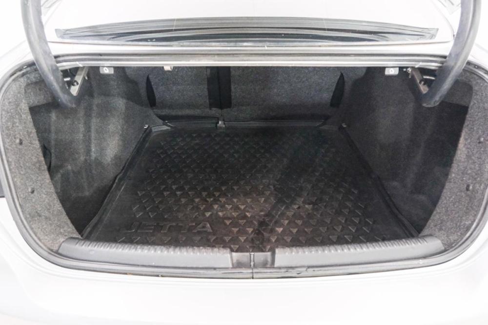 Volkswagen Jetta VI Красноярск  - изображение 20