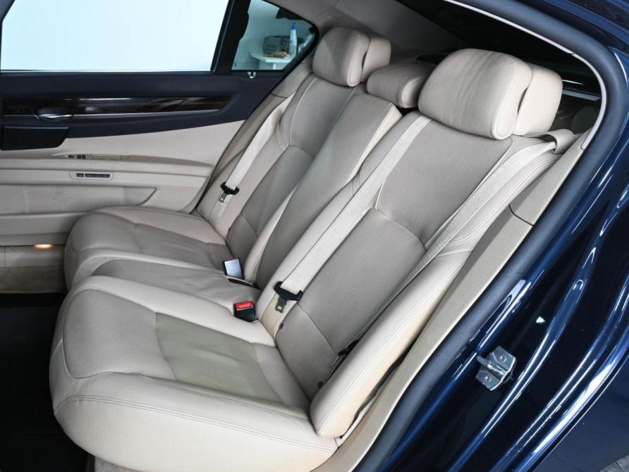 BMW 7 серии V (F01/F02/F04) Рестайлинг Ростов-на-Дону  - изображение 9