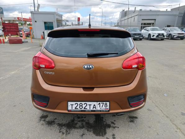 Kia Ceed II Рестайлинг с пробегом 2015 года, цена 879 000 рублей, 102000 км, хэтчбек, Автокод Объявления