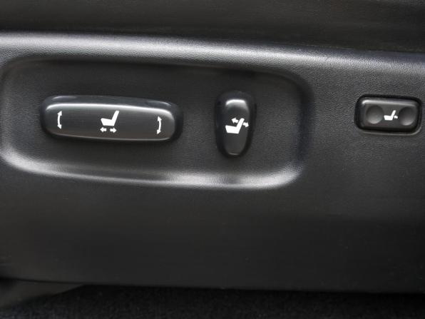 Toyota Land Cruiser 200 Series Рестайлинг 2 с пробегом 2017 года, цена 5 849 000 рублей, 233849 км, внедорожник, Автокод Объявления
