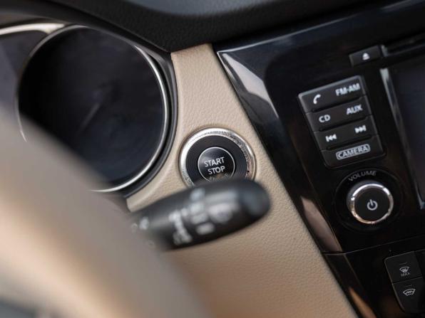 Nissan X-Trail III с пробегом 2015 года, цена 1 680 000 рублей, 228558 км, внедорожник, Автокод Объявления