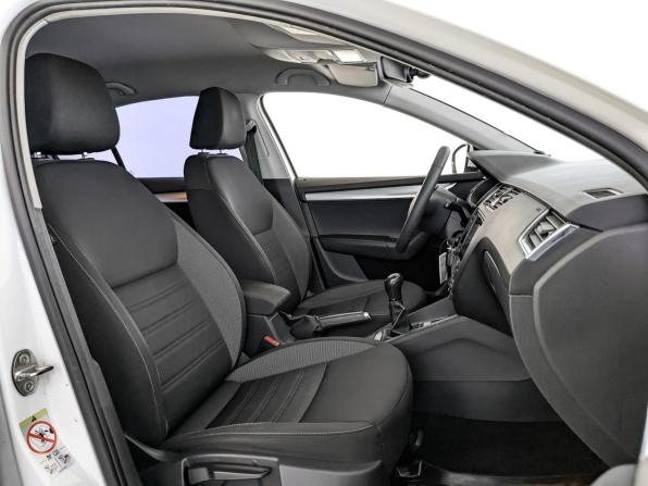 Skoda Octavia III (A7) Рестайлинг с пробегом 2019 года, цена 1 300 000 рублей, 163479 км, лифтбек, Автокод Объявления