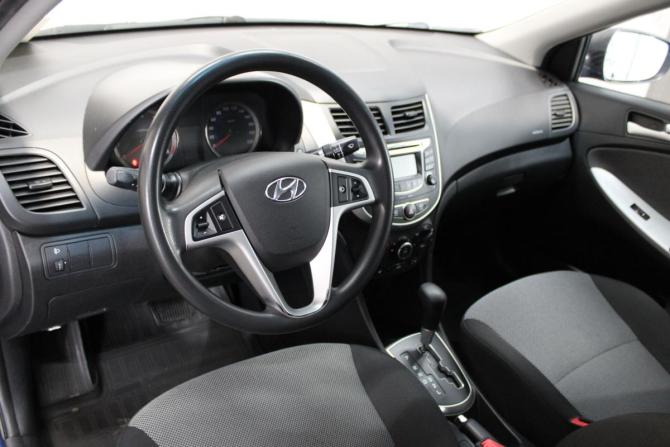 Hyundai Solaris I с пробегом 2014 года, цена 875 000 рублей, 80241 км, седан, Автокод Объявления