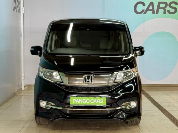 Honda Stepwgn V с пробегом 2015 года, цена 1 935 000 рублей, 124000 км, минивэн, Автокод Объявления