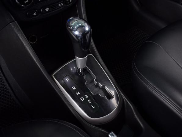 Hyundai Solaris I с пробегом 2013 года, цена 1 049 995 рублей, 92490 км, седан, Автокод Объявления