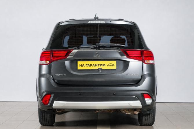Mitsubishi Outlander III Рестайлинг 2 с пробегом 2018 года, цена 1 679 000 рублей, 184000 км, внедорожник, Автокод Объявления