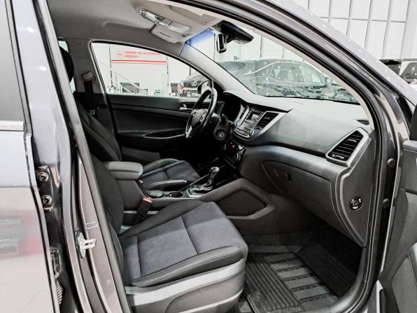 Hyundai Tucson III с пробегом 2017 года, цена 1 850 000 рублей, 155594 км, внедорожник, Автокод Объявления