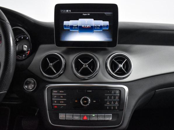 Mercedes-Benz GLA I (X156) Рестайлинг с пробегом 2018 года, цена 2 220 000 рублей, 84001 км, внедорожник, Автокод Объявления