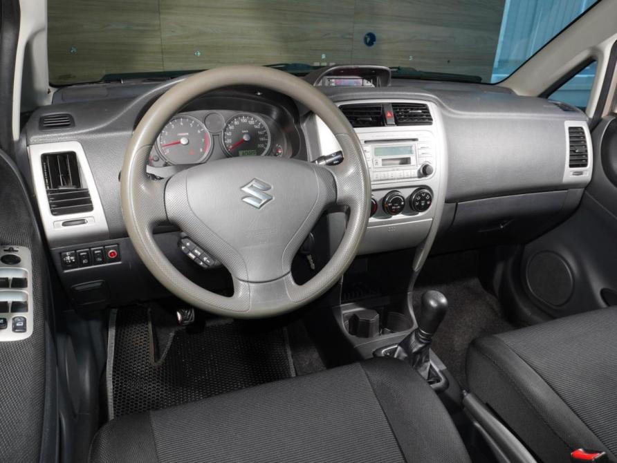 Suzuki Liana I Рестайлинг Тверь  - изображение 6