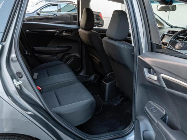 Honda Fit III Рестайлинг с пробегом 2019 года, цена 1 290 000 рублей, 95632 км, хэтчбек, Автокод Объявления