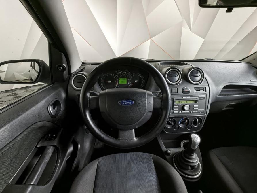 Ford Fiesta Mk5 Москва  - изображение 17