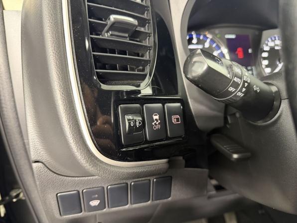 Mitsubishi Outlander III Рестайлинг 2 с пробегом 2015 года, цена 1 600 000 рублей, 187884 км, внедорожник, Автокод Объявления