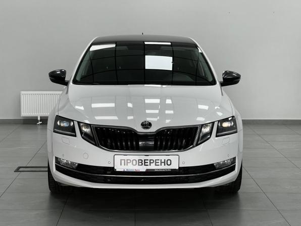 Skoda Octavia III (A7) Рестайлинг с пробегом 2018 года, цена 1 900 000 рублей, 177319 км, лифтбек, Автокод Объявления