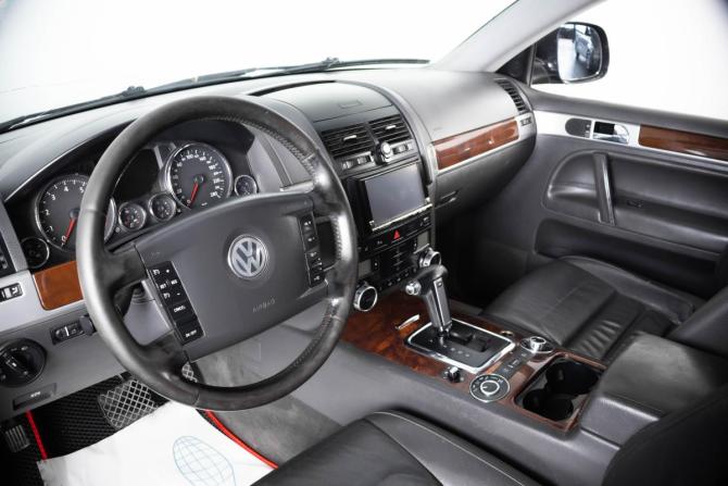 Volkswagen Touareg I Рестайлинг с пробегом 2007 года, цена 999 000 рублей, 380000 км, внедорожник, Автокод Объявления