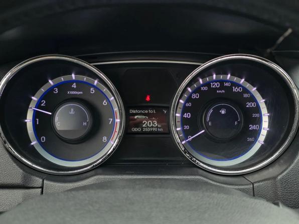 Hyundai Sonata VI (YF) с пробегом 2011 года, цена 715 000 рублей, 253990 км, седан, Автокод Объявления