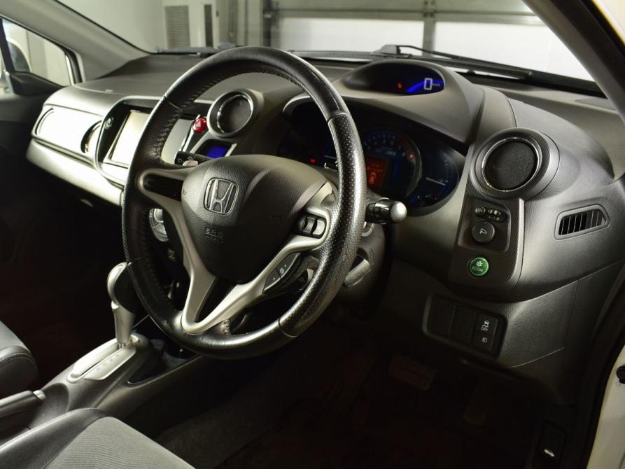 Honda Insight II Рестайлинг Кемерово  - изображение 8