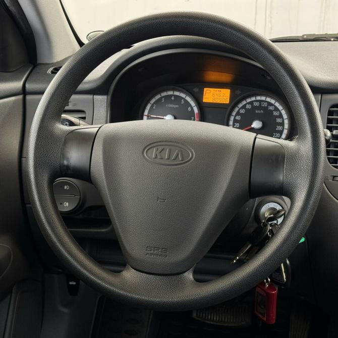 Kia Rio II Москва  - изображение 8