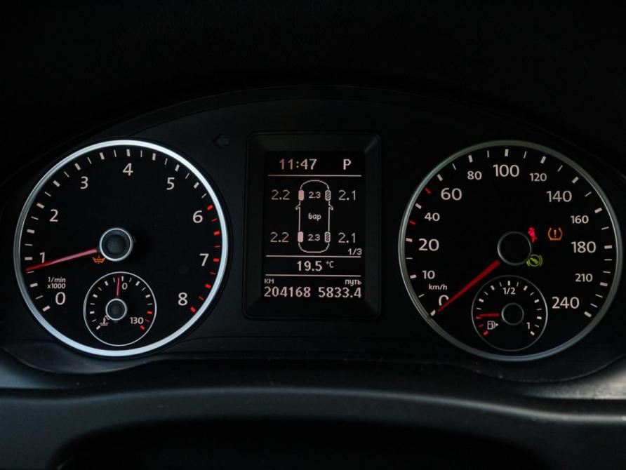 Volkswagen Tiguan I Рестайлинг Москва  - изображение 22