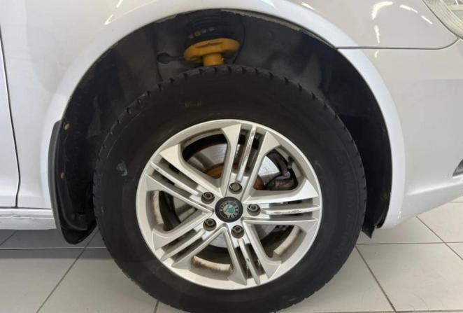 Skoda Octavia II (A5) Рестайлинг с пробегом 2012 года, цена 860 000 рублей, 251684 км, лифтбек, Автокод Объявления