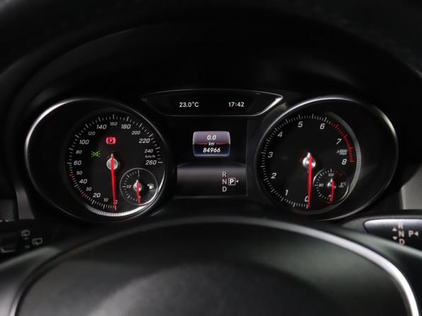 Mercedes-Benz GLA I (X156) Рестайлинг с пробегом 2019 года, цена 2 249 000 рублей, 84500 км, внедорожник, Автокод Объявления
