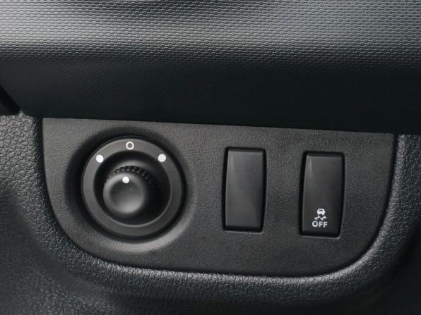 Renault Sandero II Рестайлинг с пробегом 2021 года, цена 1 325 000 рублей, 47500 км, хэтчбек, Автокод Объявления