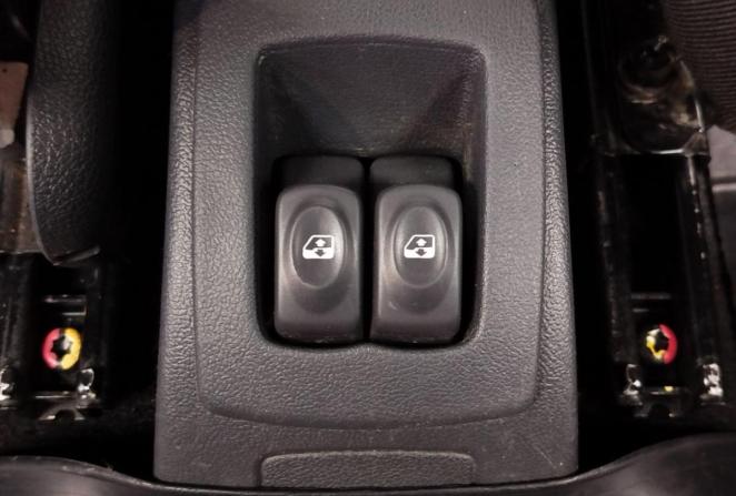 Renault Logan I Рестайлинг с пробегом 2010 года, цена 700 000 рублей, 65094 км, седан, Автокод Объявления