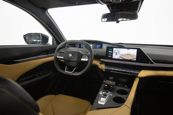 Новый Changan UNI-V I 2025 года, цена 3 429 900 рублей, лифтбек, Автокод Объявления