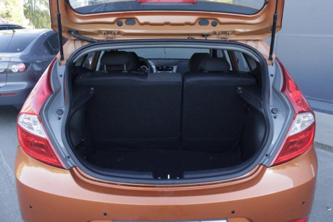 Hyundai Solaris I Рестайлинг с пробегом 2015 года, цена 1 245 000 рублей, 70282 км, хэтчбек, Автокод Объявления
