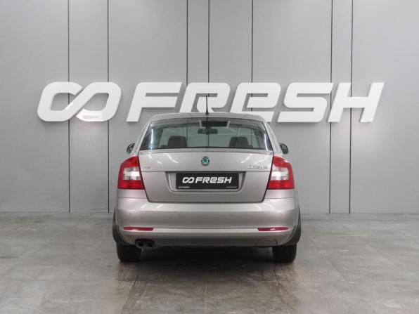 Skoda Octavia II (A5) Рестайлинг с пробегом 2011 года, цена 984 000 рублей, 142630 км, лифтбек, Автокод Объявления