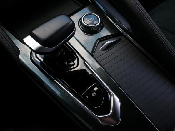 Geely Monjaro I с пробегом 2023 года, цена 3 049 000 рублей, 43562 км, внедорожник, Автокод Объявления
