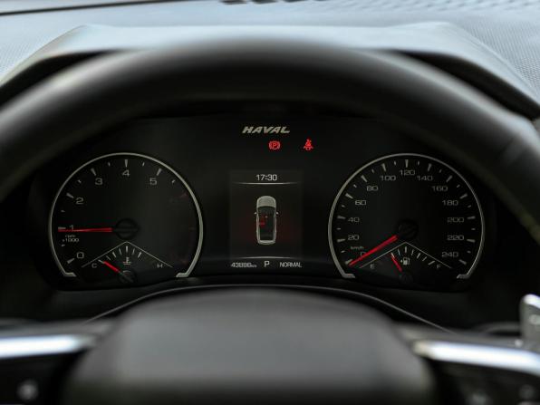 Haval Jolion I с пробегом 2021 года, цена 1 600 000 рублей, 43709 км, внедорожник, Автокод Объявления