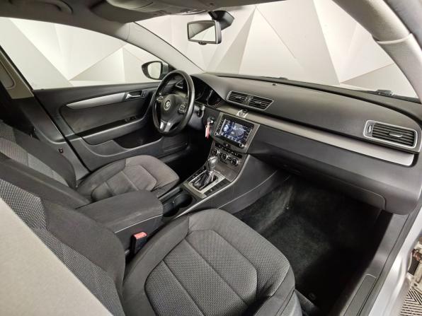 Volkswagen Passat B7 с пробегом 2011 года, цена 895 000 рублей, 205932 км, седан, Автокод Объявления