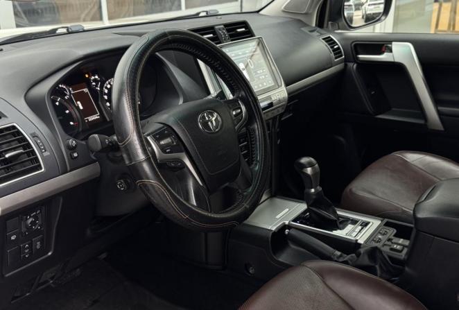 Toyota Land Cruiser Prado 150 Series Рестайлинг 2 с пробегом 2019 года, цена 4 480 000 рублей, 223424 км, внедорожник, Автокод Объявления