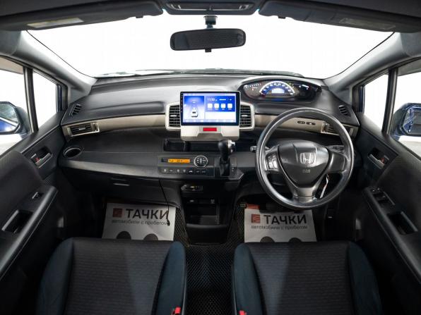 Honda Freed I с пробегом 2010 года, цена 975 000 рублей, 136264 км, компактвэн, Автокод Объявления