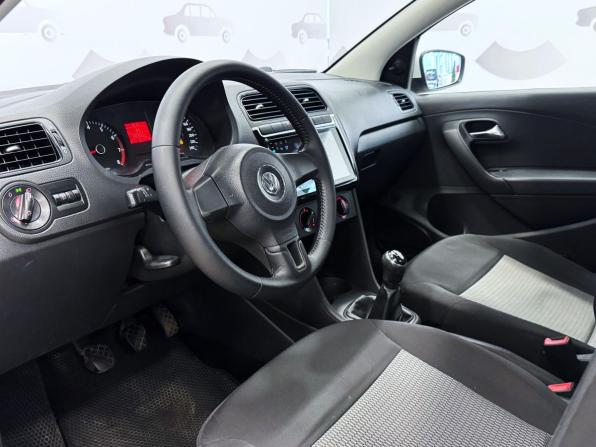 Volkswagen Polo V с пробегом 2012 года, цена 825 000 рублей, 225721 км, седан, Автокод Объявления