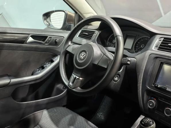 Volkswagen Jetta VI с пробегом 2013 года, цена 980 000 рублей, 166431 км, седан, Автокод Объявления