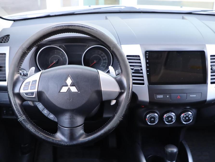 Mitsubishi Outlander II Рестайлинг Санкт-Петербург  - изображение 11