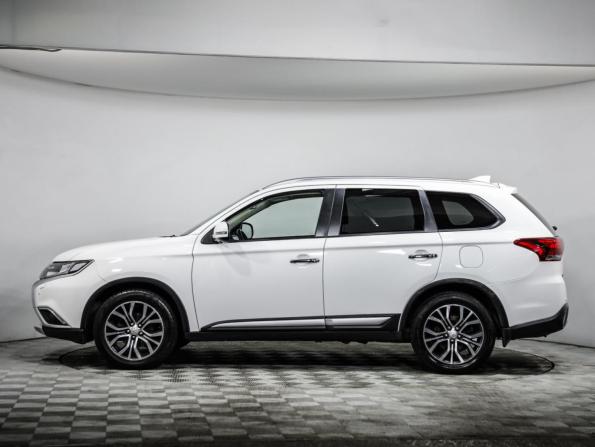 Mitsubishi Outlander III Рестайлинг 2 с пробегом 2017 года, цена 1 899 000 рублей, 174528 км, внедорожник, Автокод Объявления