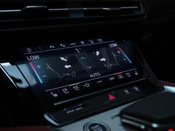 Audi Q6 с пробегом 2025 года, цена 7 200 444 рубля, 1327 км, внедорожник, Автокод Объявления