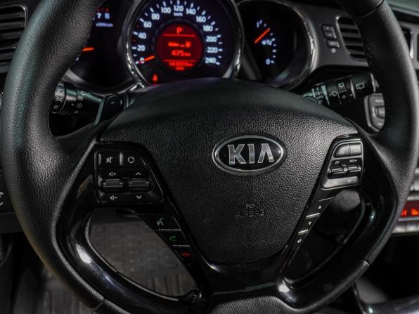 Kia Ceed II с пробегом 2015 года, цена 1 099 000 рублей, 163223 км, хэтчбек, Автокод Объявления