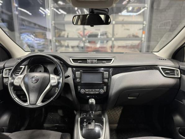 Nissan Qashqai II с пробегом 2017 года, цена 1 750 000 рублей, 97000 км, внедорожник, Автокод Объявления
