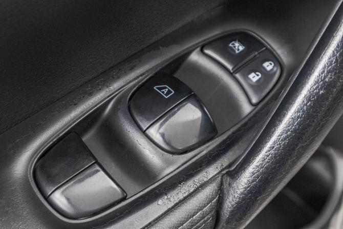 Nissan Qashqai II с пробегом 2015 года, цена 1 799 000 рублей, 144000 км, внедорожник, Автокод Объявления
