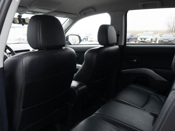 Mitsubishi Outlander II Рестайлинг с пробегом 2011 года, цена 1 500 000 рублей, 206731 км, внедорожник, Автокод Объявления