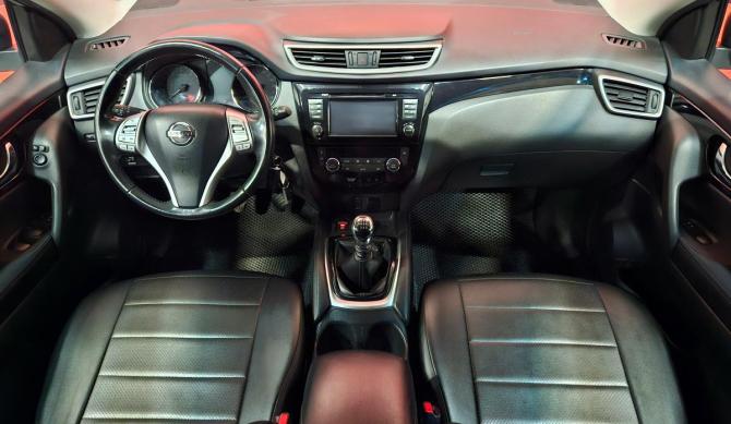 Nissan Qashqai II с пробегом 2017 года, цена 1 779 000 рублей, 77107 км, внедорожник, Автокод Объявления