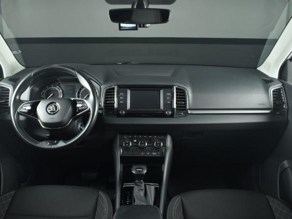 Skoda Karoq I с пробегом 2022 года, цена 2 475 995 рублей, 59586 км, внедорожник, Автокод Объявления