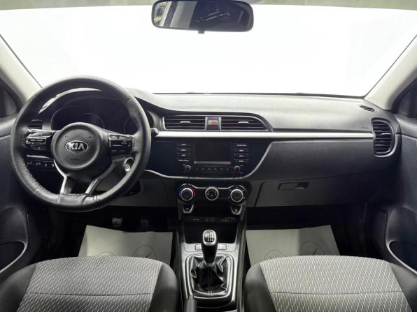 Kia Rio IV с пробегом 2018 года, цена 1 310 000 рублей, 76196 км, седан, Автокод Объявления