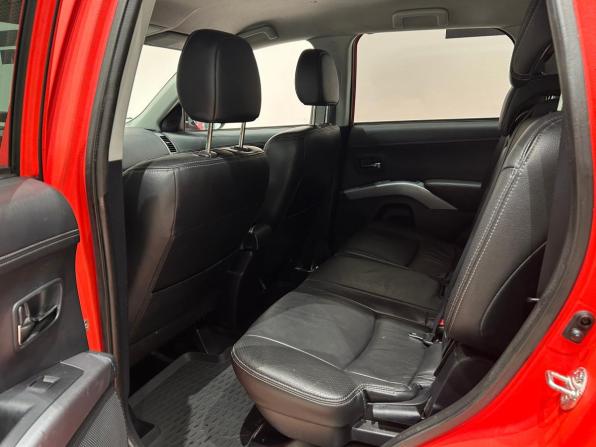 Mitsubishi Outlander II Рестайлинг с пробегом 2011 года, цена 639 000 рублей, 277575 км, внедорожник, Автокод Объявления