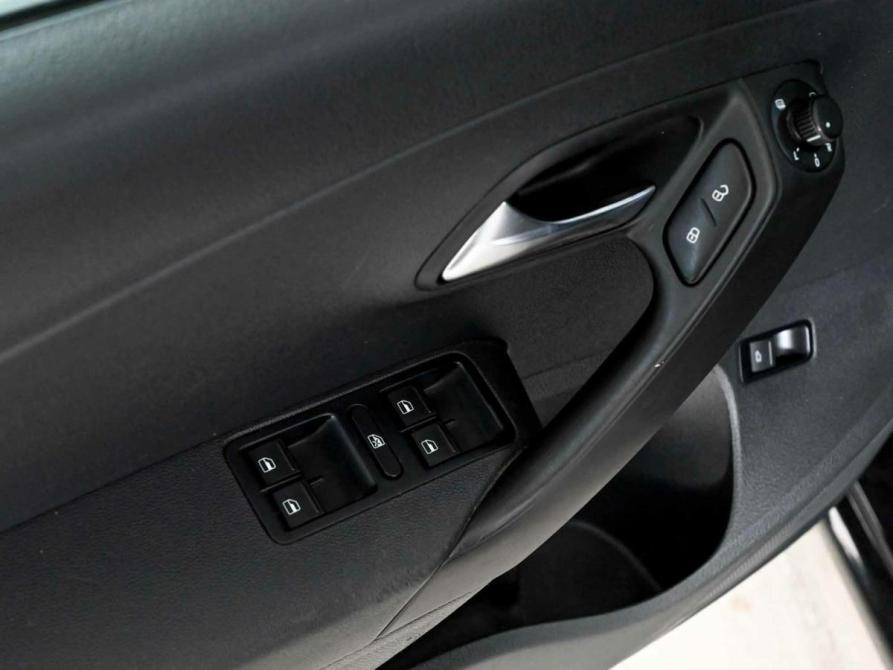 Volkswagen Polo V Рестайлинг Екатеринбург  - изображение 15
