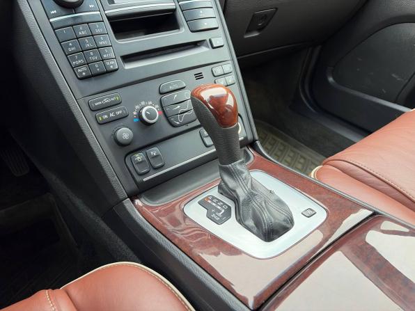 Volvo XC90 I Рестайлинг с пробегом 2014 года, цена 1 295 000 рублей, 338323 км, внедорожник, Автокод Объявления