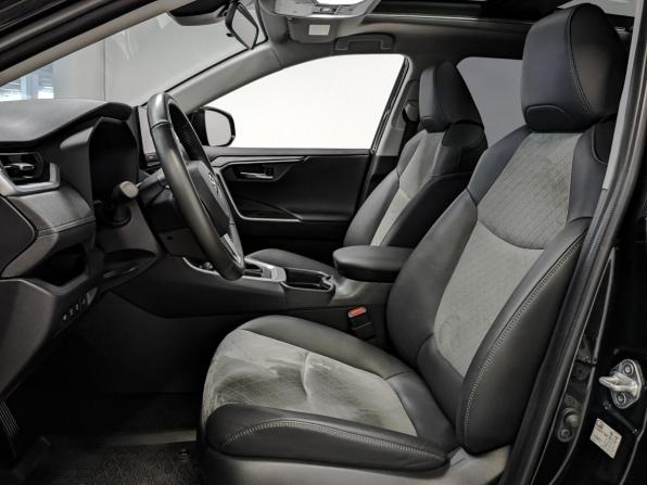 Toyota RAV4 V (XA50) с пробегом 2025 года, цена 4 300 000 рублей, 4771 км, внедорожник, Автокод Объявления